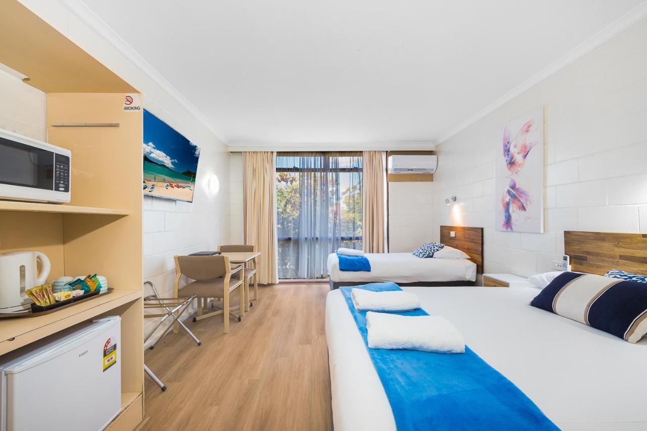 Plainsman Motel Forbes Eksteriør billede
