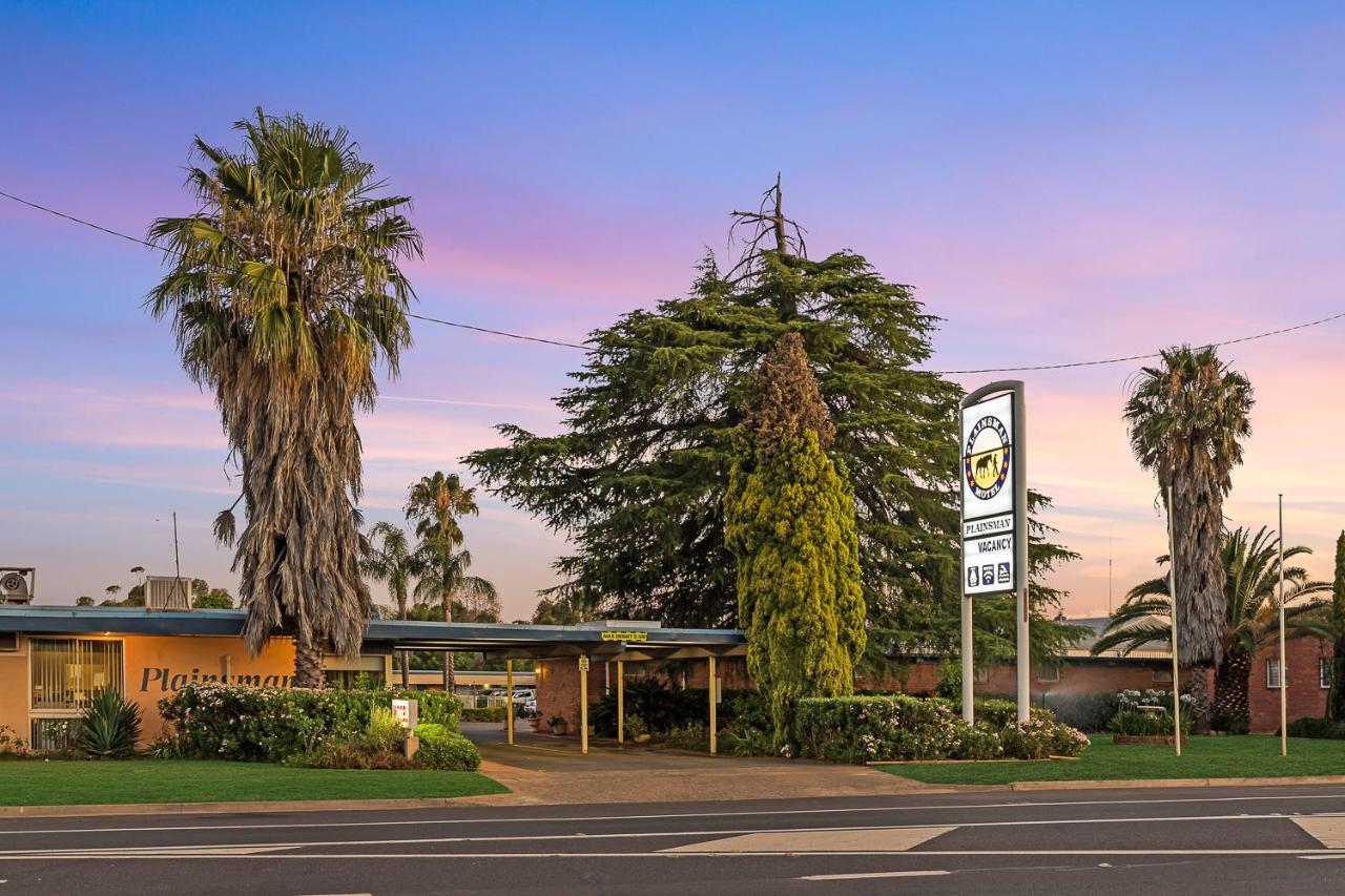 Plainsman Motel Forbes Eksteriør billede