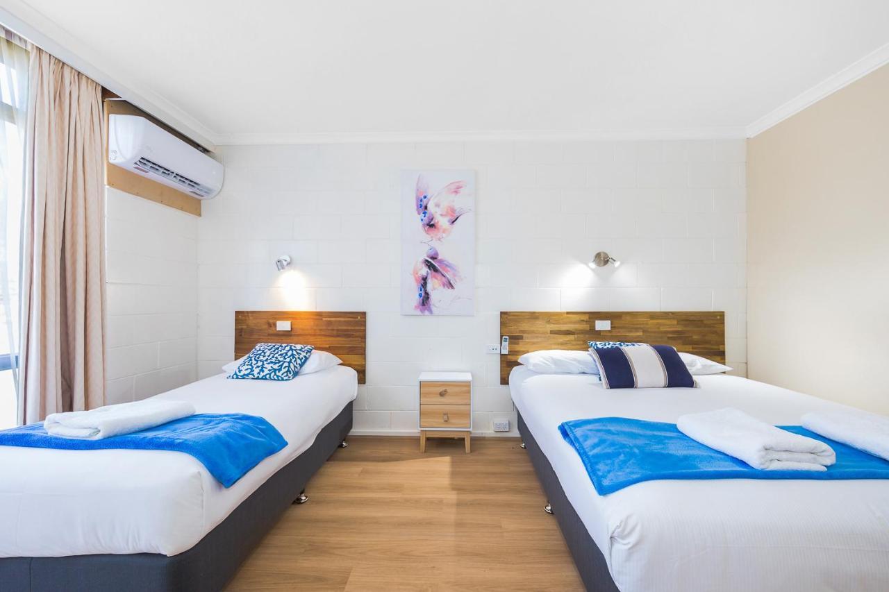 Plainsman Motel Forbes Eksteriør billede