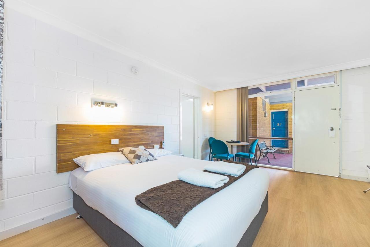 Plainsman Motel Forbes Eksteriør billede