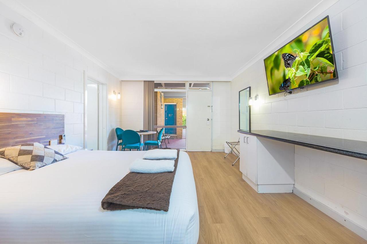 Plainsman Motel Forbes Eksteriør billede